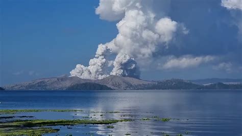 taal volcano eruption 2022.